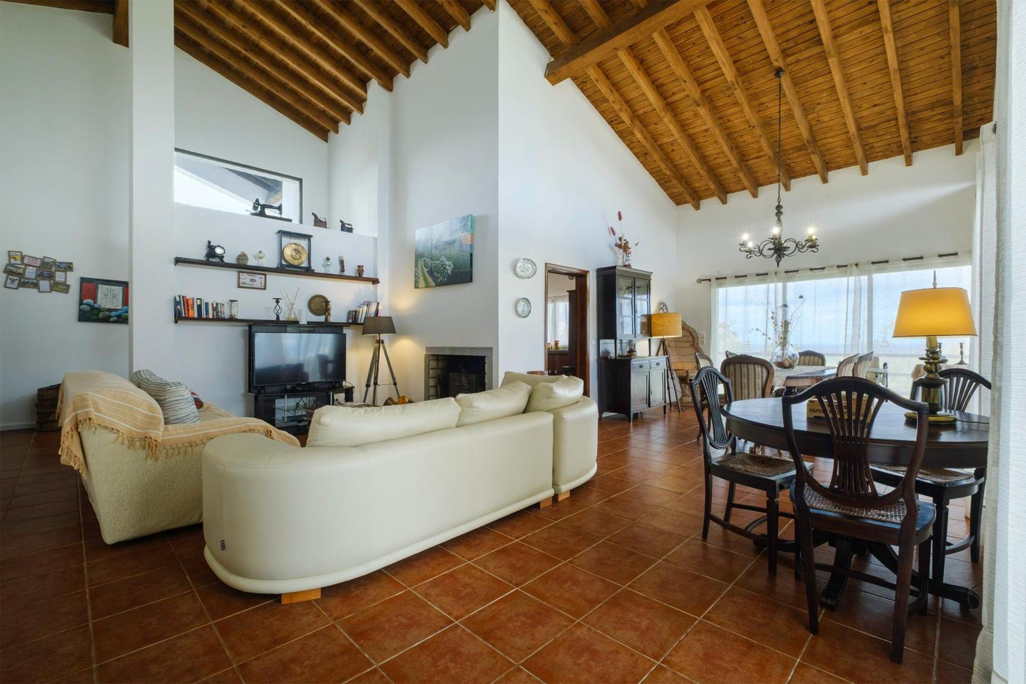 Casa Das Hortencias By Azoresrent Farroupo Exterior photo
